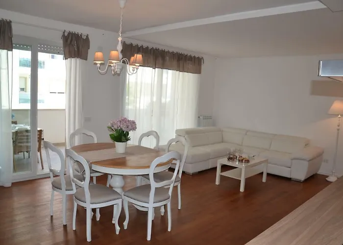 Porto Nuovo Holiday Home